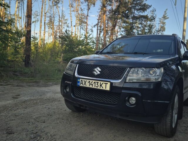 Чорний Сузукі Гранд Вітара, об'ємом двигуна 2 л та пробігом 216 тис. км за 7700 $, фото 1 на Automoto.ua