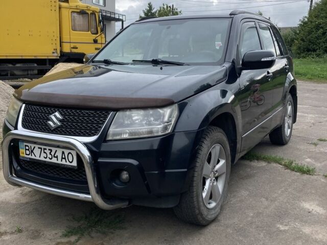 Чорний Сузукі Гранд Вітара, об'ємом двигуна 2.4 л та пробігом 270 тис. км за 7000 $, фото 1 на Automoto.ua