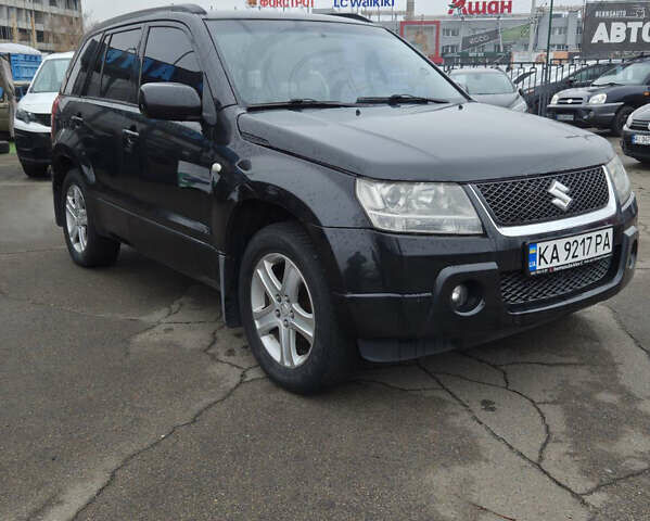 Чорний Сузукі Гранд Вітара, об'ємом двигуна 2 л та пробігом 240 тис. км за 5999 $, фото 1 на Automoto.ua