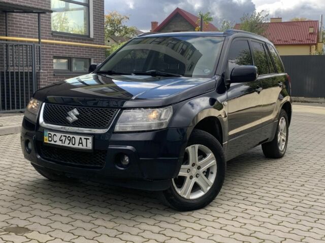 Чорний Сузукі Гранд Вітара, об'ємом двигуна 2 л та пробігом 299 тис. км за 4999 $, фото 1 на Automoto.ua