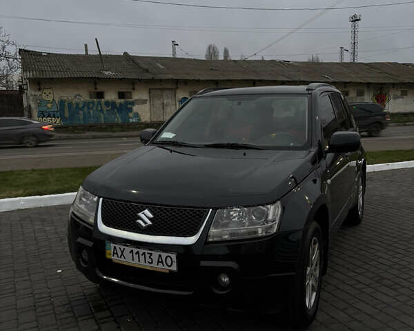 Чорний Сузукі Гранд Вітара, об'ємом двигуна 2 л та пробігом 87 тис. км за 8000 $, фото 1 на Automoto.ua
