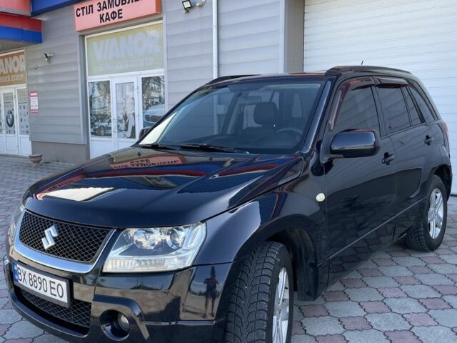 Чорний Сузукі Гранд Вітара, об'ємом двигуна 2 л та пробігом 285 тис. км за 6700 $, фото 1 на Automoto.ua