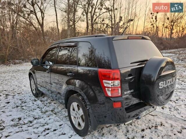 Чорний Сузукі Гранд Вітара, об'ємом двигуна 2 л та пробігом 170 тис. км за 6500 $, фото 1 на Automoto.ua