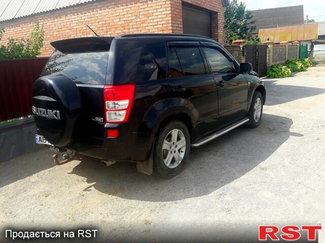 Черный Сузуки Гранд Витара, объемом двигателя 2 л и пробегом 289 тыс. км за 4500 $, фото 1 на Automoto.ua