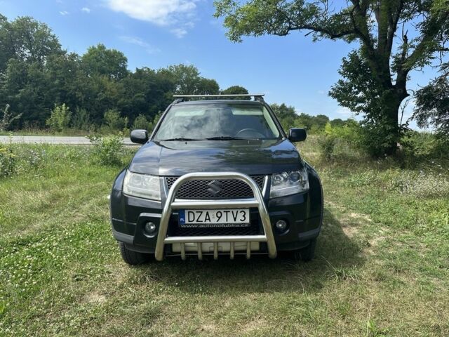 Чорний Сузукі Гранд Вітара, об'ємом двигуна 1.9 л та пробігом 325 тис. км за 4500 $, фото 1 на Automoto.ua