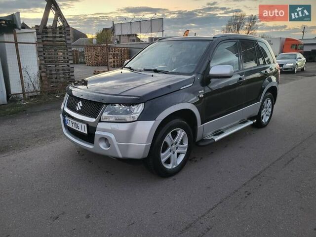 Черный Сузуки Гранд Витара, объемом двигателя 1.9 л и пробегом 250 тыс. км за 4500 $, фото 1 на Automoto.ua