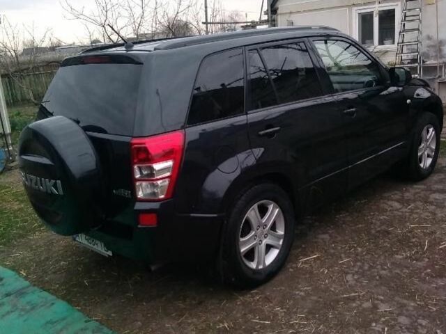 Черный Сузуки Гранд Витара, объемом двигателя 2.7 л и пробегом 246 тыс. км за 7000 $, фото 1 на Automoto.ua