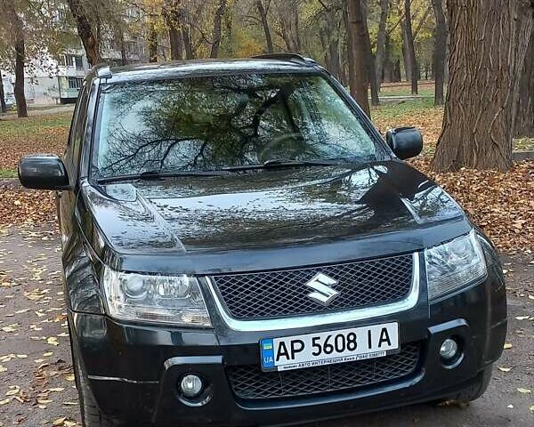 Черный Сузуки Гранд Витара, объемом двигателя 2 л и пробегом 218 тыс. км за 7800 $, фото 1 на Automoto.ua