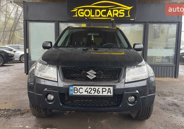Черный Сузуки Гранд Витара, объемом двигателя 2 л и пробегом 220 тыс. км за 6500 $, фото 1 на Automoto.ua