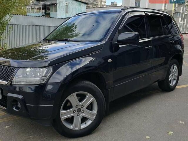 Черный Сузуки Гранд Витара, объемом двигателя 2 л и пробегом 253 тыс. км за 6800 $, фото 1 на Automoto.ua