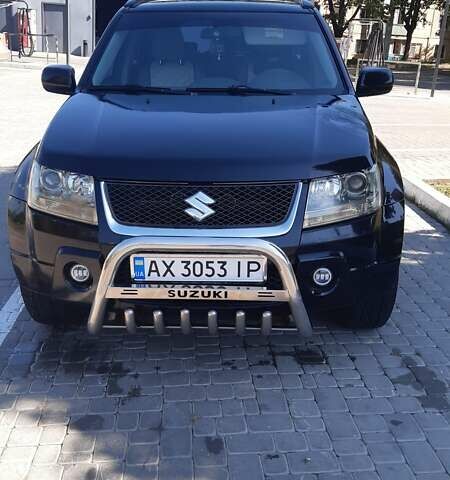Черный Сузуки Гранд Витара, объемом двигателя 2.74 л и пробегом 214 тыс. км за 7600 $, фото 1 на Automoto.ua