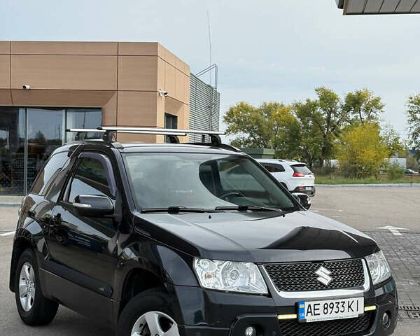 Чорний Сузукі Гранд Вітара, об'ємом двигуна 2.39 л та пробігом 198 тис. км за 7900 $, фото 1 на Automoto.ua