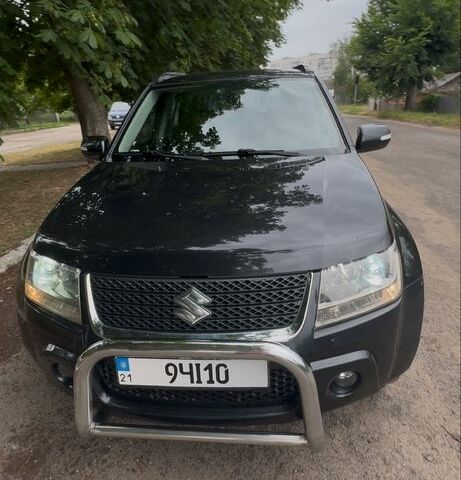 Чорний Сузукі Гранд Вітара, об'ємом двигуна 2.4 л та пробігом 125 тис. км за 8500 $, фото 1 на Automoto.ua