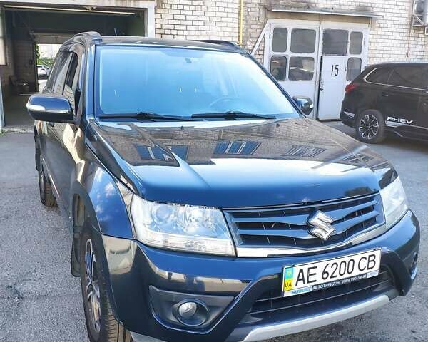 Черный Сузуки Гранд Витара, объемом двигателя 2.39 л и пробегом 181 тыс. км за 12000 $, фото 1 на Automoto.ua