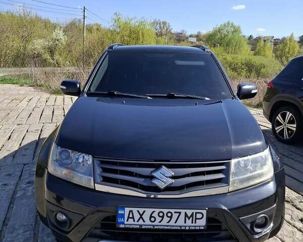 Чорний Сузукі Гранд Вітара, об'ємом двигуна 2.39 л та пробігом 142 тис. км за 13000 $, фото 1 на Automoto.ua
