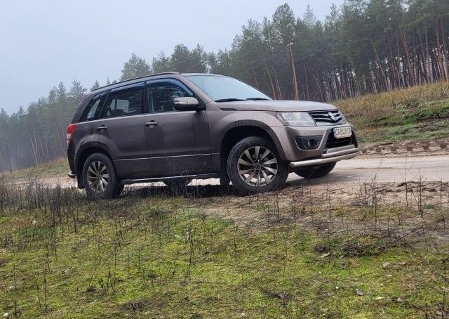 Коричневий Сузукі Гранд Вітара, об'ємом двигуна 2.4 л та пробігом 160 тис. км за 14202 $, фото 1 на Automoto.ua