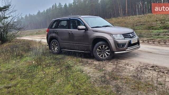 Коричневый Сузуки Гранд Витара, объемом двигателя 2.4 л и пробегом 160 тыс. км за 14202 $, фото 1 на Automoto.ua