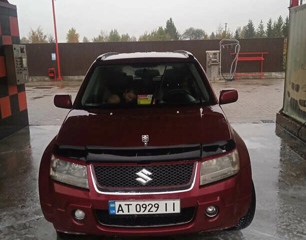 Червоний Сузукі Гранд Вітара, об'ємом двигуна 2 л та пробігом 295 тис. км за 6800 $, фото 1 на Automoto.ua