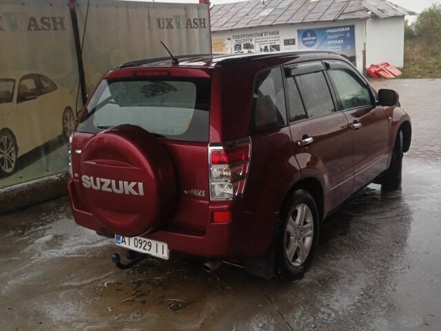 Червоний Сузукі Гранд Вітара, об'ємом двигуна 2 л та пробігом 265 тис. км за 6800 $, фото 1 на Automoto.ua