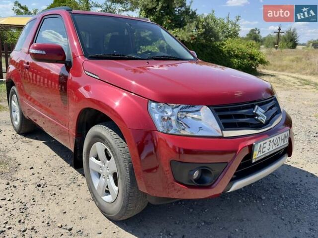 Красный Сузуки Гранд Витара, объемом двигателя 2.39 л и пробегом 35 тыс. км за 13900 $, фото 1 на Automoto.ua