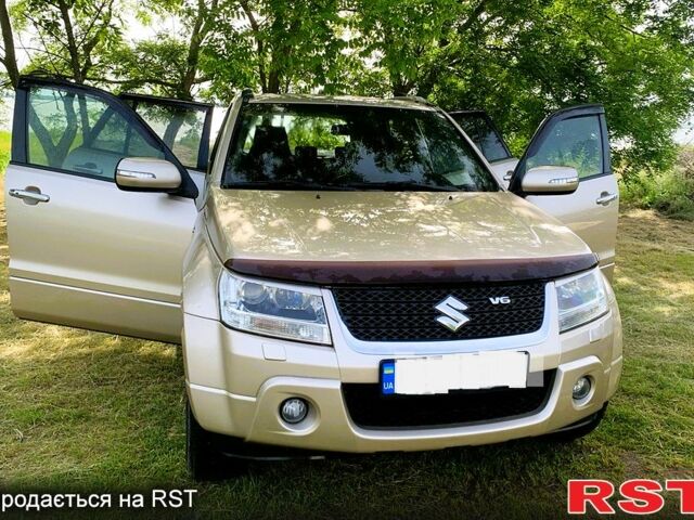 Сузуки Гранд Витара, объемом двигателя 3.2 л и пробегом 200 тыс. км за 10200 $, фото 1 на Automoto.ua