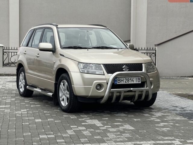 Сузуки Гранд Витара 2007 в Одессе на Automoto.ua Серый Сузуки Гранд Витара, объемом двигателя 2 л и пробегом 170 тыс. км за 7300 $, фото 1 на Automoto.ua