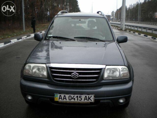 Серый Сузуки Гранд Витара, объемом двигателя 2 л и пробегом 221 тыс. км за 10000 $, фото 1 на Automoto.ua