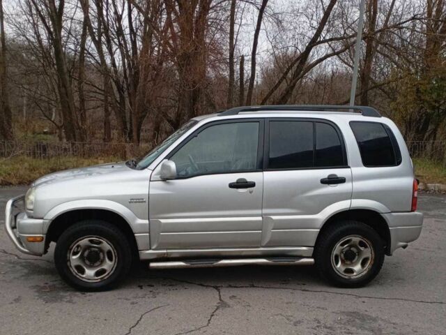 Сірий Сузукі Гранд Вітара, об'ємом двигуна 2.5 л та пробігом 200 тис. км за 6500 $, фото 1 на Automoto.ua