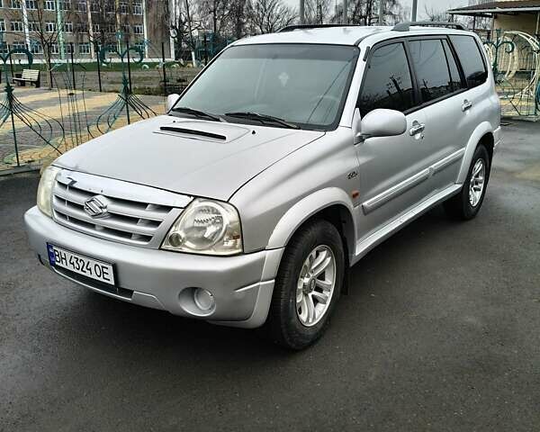 Серый Сузуки Гранд Витара, объемом двигателя 2 л и пробегом 342 тыс. км за 6500 $, фото 1 на Automoto.ua