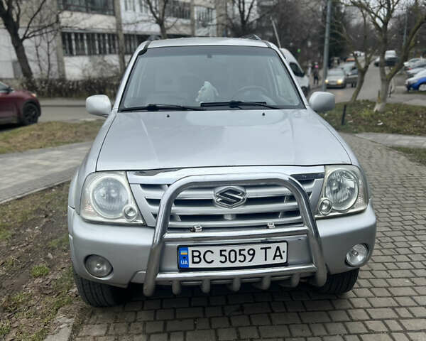 Сірий Сузукі Гранд Вітара, об'ємом двигуна 2.74 л та пробігом 400 тис. км за 6500 $, фото 1 на Automoto.ua