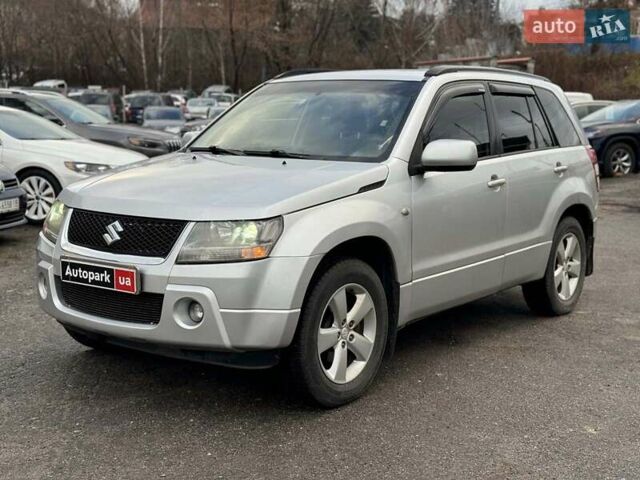 Серый Сузуки Гранд Витара, объемом двигателя 2 л и пробегом 323 тыс. км за 6790 $, фото 1 на Automoto.ua