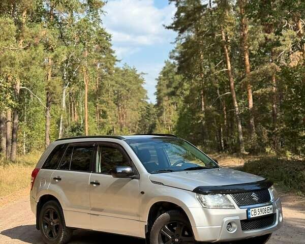 Сірий Сузукі Гранд Вітара, об'ємом двигуна 2 л та пробігом 196 тис. км за 9000 $, фото 1 на Automoto.ua