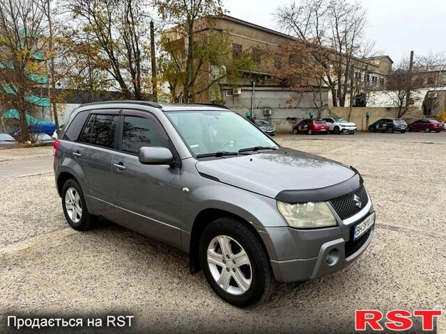 Сірий Сузукі Гранд Вітара, об'ємом двигуна 2 л та пробігом 241 тис. км за 6200 $, фото 1 на Automoto.ua