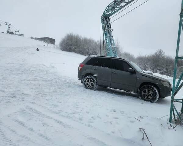 Серый Сузуки Гранд Витара, объемом двигателя 1.87 л и пробегом 270 тыс. км за 8100 $, фото 1 на Automoto.ua