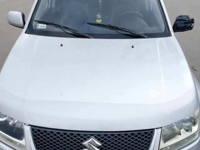 Серый Сузуки Гранд Витара, объемом двигателя 2 л и пробегом 280 тыс. км за 3117 $, фото 1 на Automoto.ua