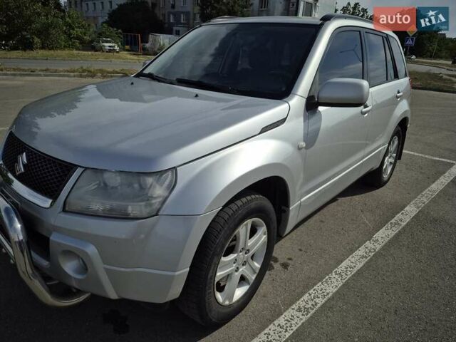 Сірий Сузукі Гранд Вітара, об'ємом двигуна 2 л та пробігом 171 тис. км за 7200 $, фото 1 на Automoto.ua