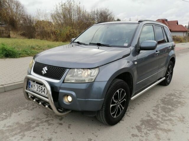 Серый Сузуки Гранд Витара, объемом двигателя 2.2 л и пробегом 270 тыс. км за 3000 $, фото 1 на Automoto.ua