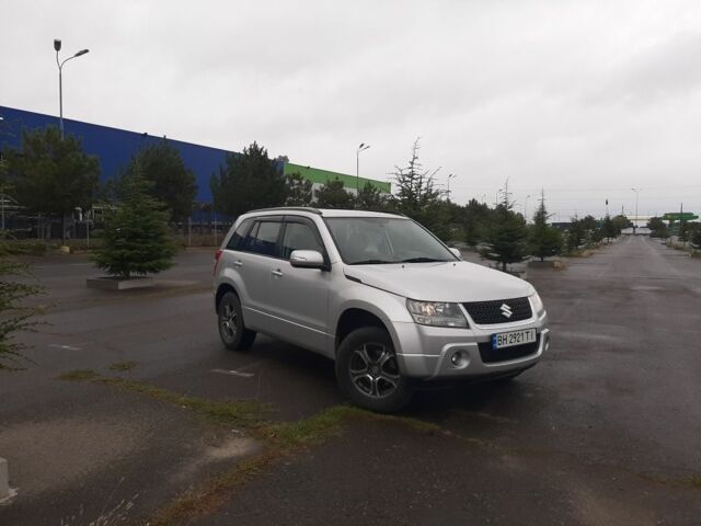 Серый Сузуки Гранд Витара, объемом двигателя 2.4 л и пробегом 850 тыс. км за 8500 $, фото 1 на Automoto.ua