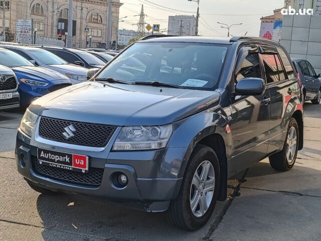 Серый Сузуки Гранд Витара, объемом двигателя 2 л и пробегом 204 тыс. км за 8490 $, фото 1 на Automoto.ua