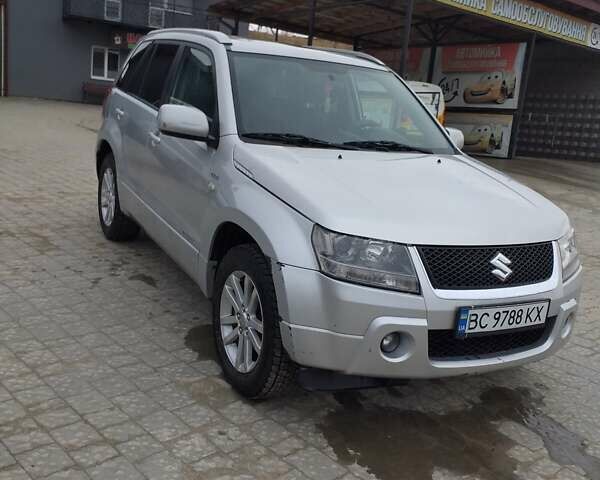 Сірий Сузукі Гранд Вітара, об'ємом двигуна 1.87 л та пробігом 228 тис. км за 8000 $, фото 1 на Automoto.ua