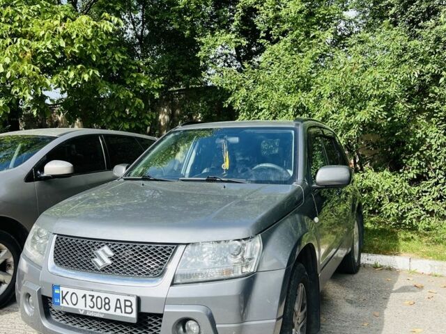 Сірий Сузукі Гранд Вітара, об'ємом двигуна 2 л та пробігом 149 тис. км за 8500 $, фото 1 на Automoto.ua