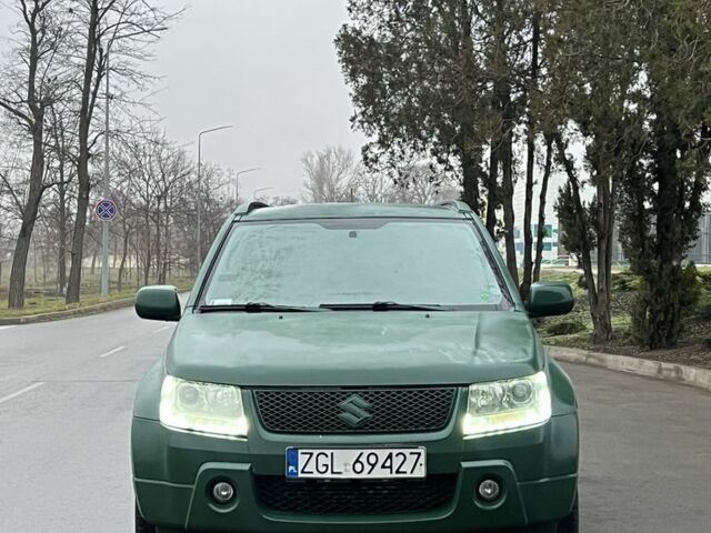 Зелений Сузукі Гранд Вітара, об'ємом двигуна 1.9 л та пробігом 200 тис. км за 3570 $, фото 1 на Automoto.ua