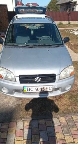 Серый Сузуки Игнис, объемом двигателя 1.33 л и пробегом 91 тыс. км за 3200 $, фото 1 на Automoto.ua