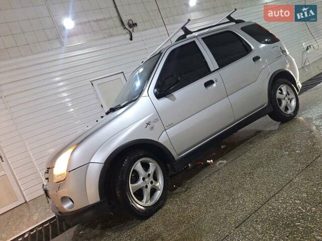 Серый Сузуки Игнис, объемом двигателя 1.33 л и пробегом 405 тыс. км за 2300 $, фото 1 на Automoto.ua