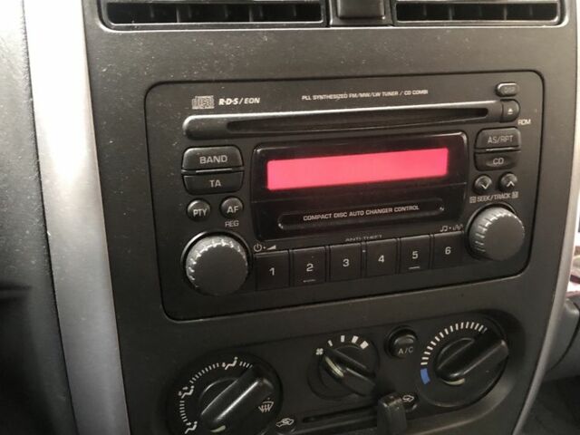 Сірий Сузукі Джімні, об'ємом двигуна 1.3 л та пробігом 83 тис. км за 11000 $, фото 1 на Automoto.ua