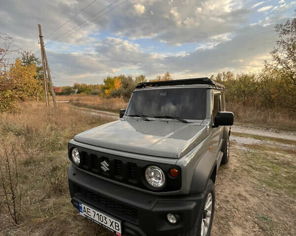 Серый Сузуки Джимни, объемом двигателя 1.46 л и пробегом 50 тыс. км за 20000 $, фото 1 на Automoto.ua