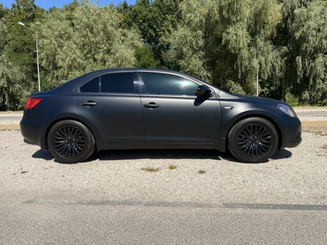 Черный Сузуки Кизаши, объемом двигателя 2.4 л и пробегом 192 тыс. км за 8700 $, фото 1 на Automoto.ua