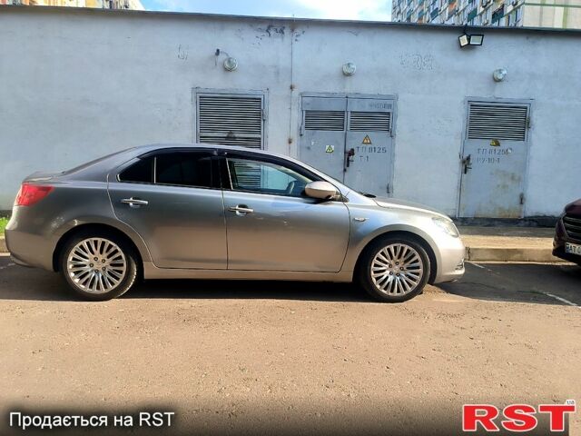 Серый Сузуки Кизаши, объемом двигателя 2.4 л и пробегом 63 тыс. км за 10590 $, фото 1 на Automoto.ua