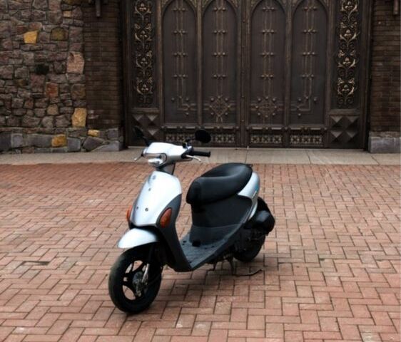 Сузукі Летс 4, об'ємом двигуна 50 л та пробігом 0 тис. км за 15000 $, фото 1 на Automoto.ua