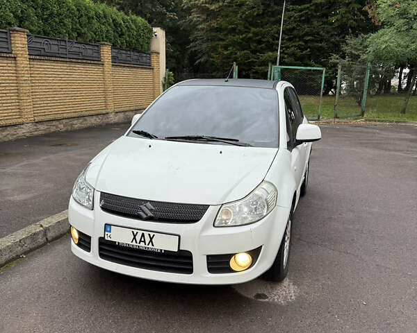 Сузуки СХ4 2009 в Львове на Automoto.ua Белый Сузуки СХ4, объемом двигателя 1.6 л и пробегом 176 тыс. км за 5500 $, фото 1 на Automoto.ua